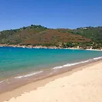 Tres Bel Les Pieds Dans L'eau Appietto