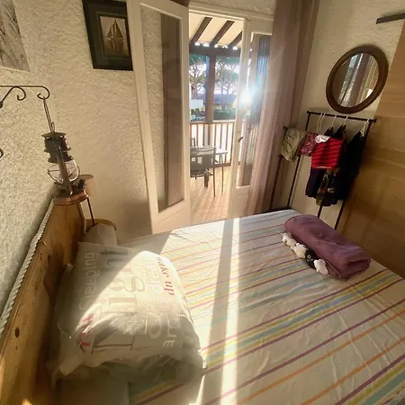 Tres Bel Les Pieds Dans L'eau Lägenhet Appietto